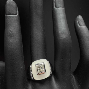 Gold, rock crystal & diamond ring