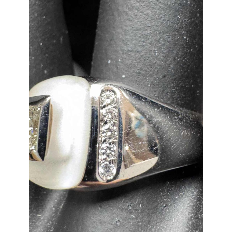 Gold, rock crystal & diamond ring