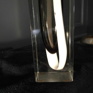 FLAVIO POLI pour SEGUSO MURANO, Vase SOMMERSO , bande blanche et noire