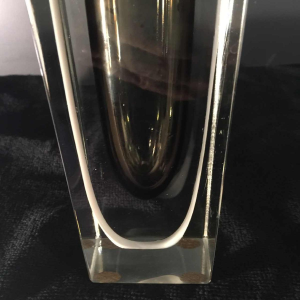 FLAVIO POLI pour SEGUSO MURANO, Vase SOMMERSO , bande blanche et noire