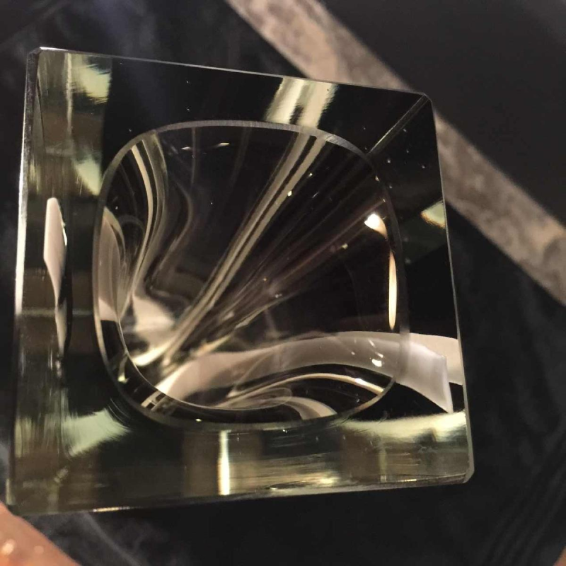 FLAVIO POLI pour SEGUSO MURANO, Vase SOMMERSO , bande blanche et noire