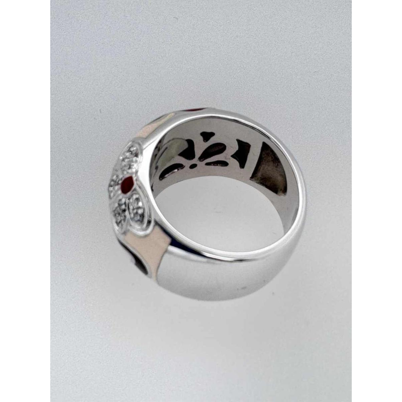 18ct white gold ring with diamonds & enamel