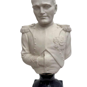 Napoleon Bonaparte, statuette biscuit blanc de porcelaine, 20ème siècle