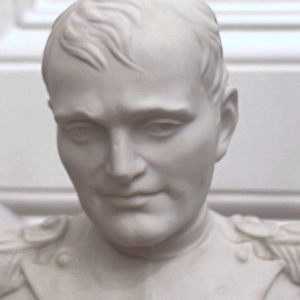 Napoleon Bonaparte, wit biscuit porseleinen beeldje, 20e eeuw