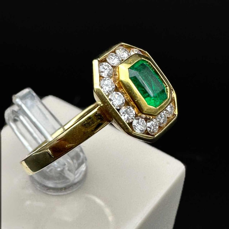 Bague vintage or jaune 18k, émeraude et diamants