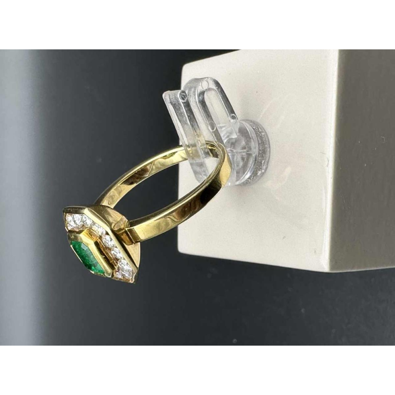 Bague vintage or jaune 18k, émeraude et diamants