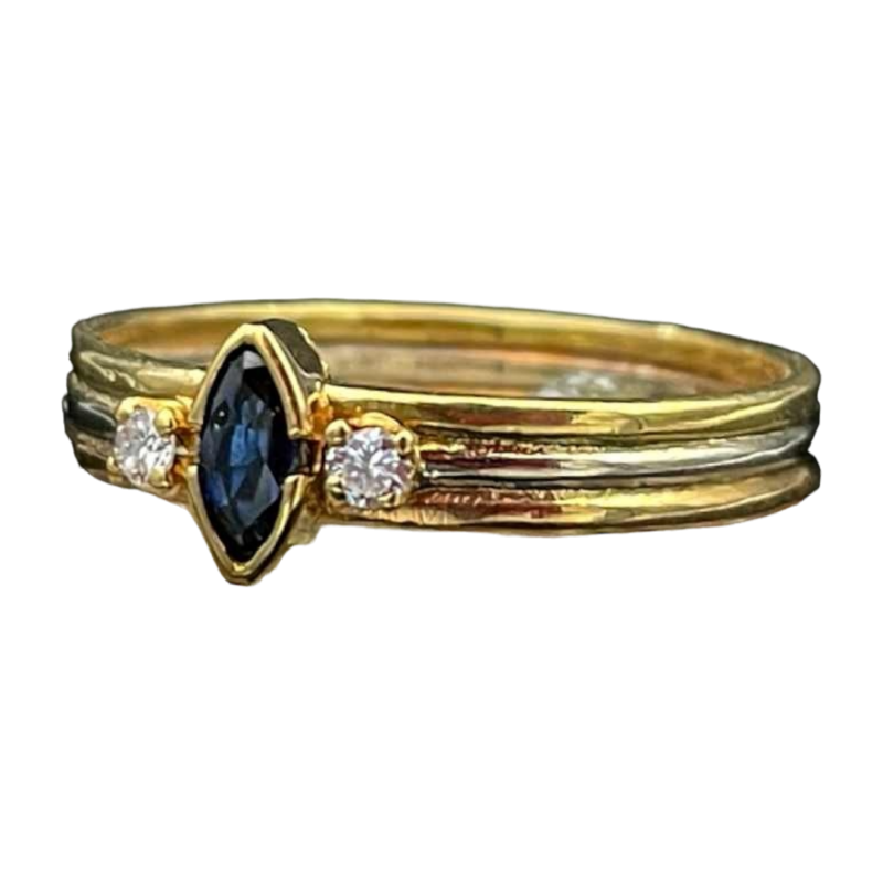 Bague solitaire saphir taille marquise et diamants