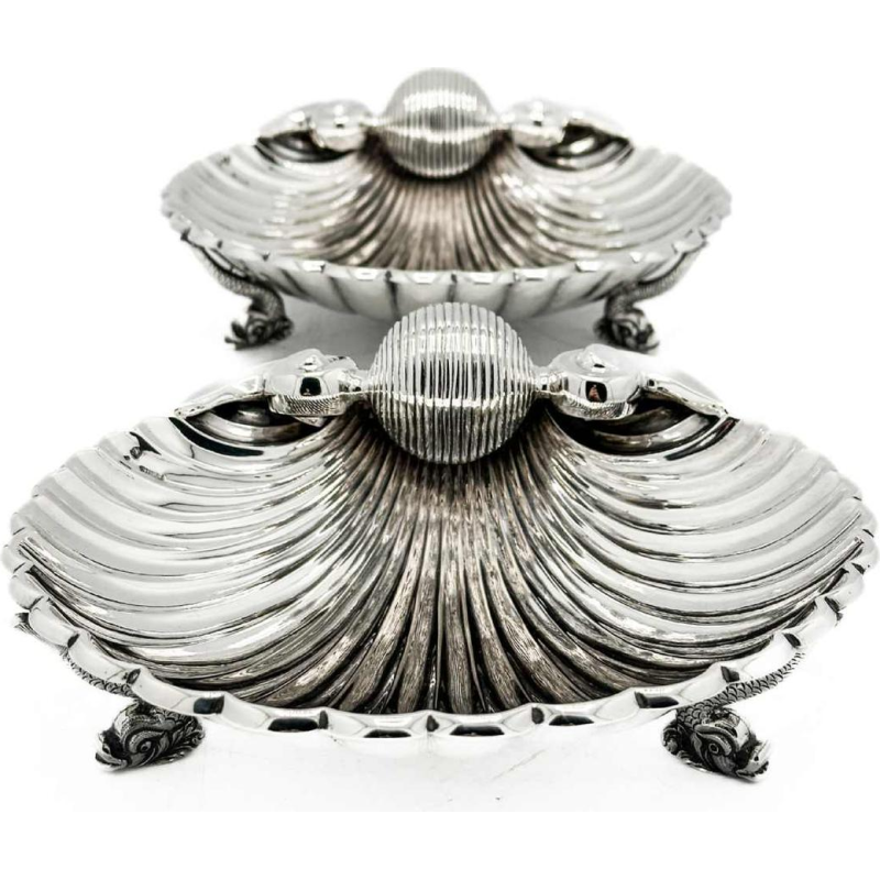 Pair of large 1 title silver shells. 916/1000