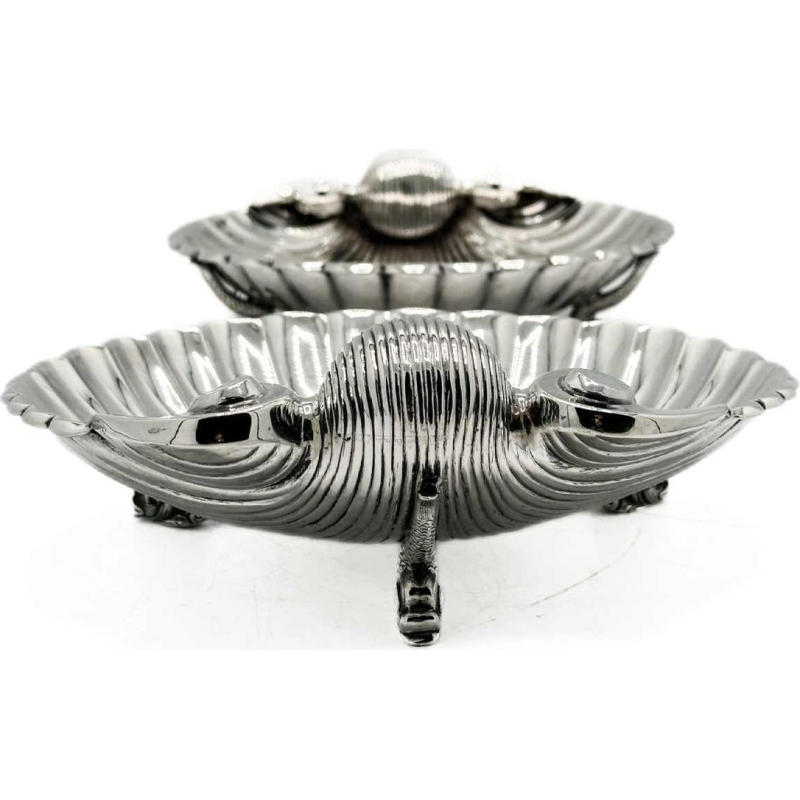 Pair of large 1 title silver shells. 916/1000