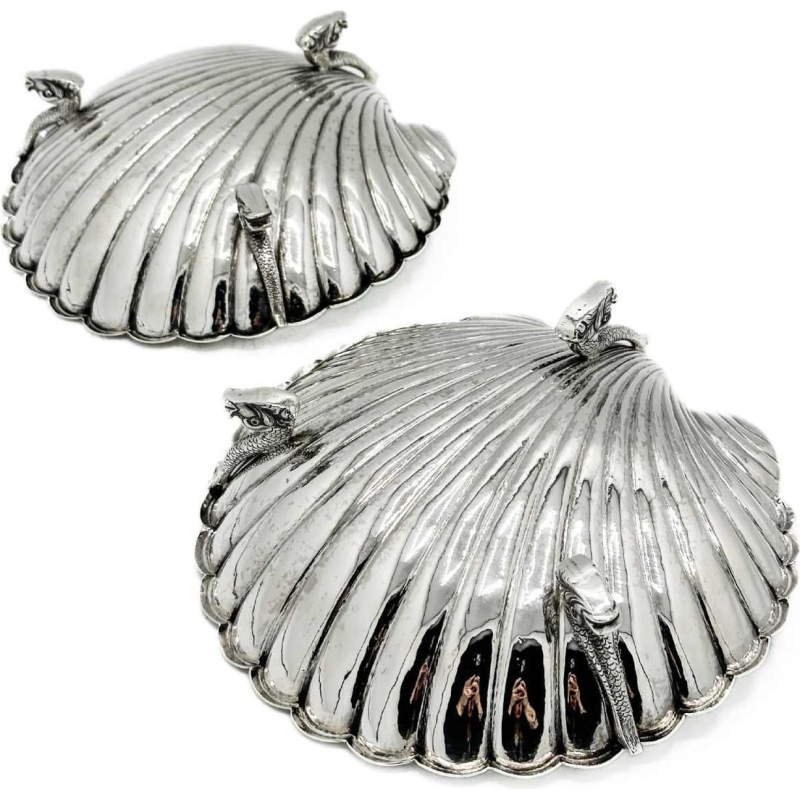 Paire de grandes coquilles argent 1 titre. 916/1000