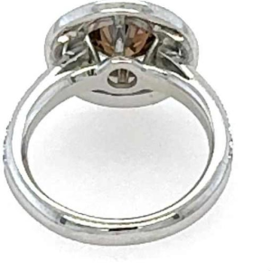 Bague en or blanc 18k avec diamant cognac et diamants blancs