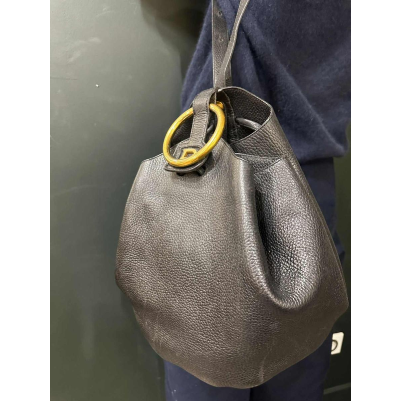 Delvaux, sac "Rose des Vents" en cuir noir grainé