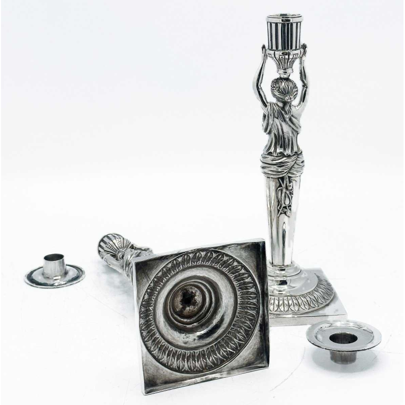 Nuremberg 1780 paire de flambeaux caryatides en argent massif