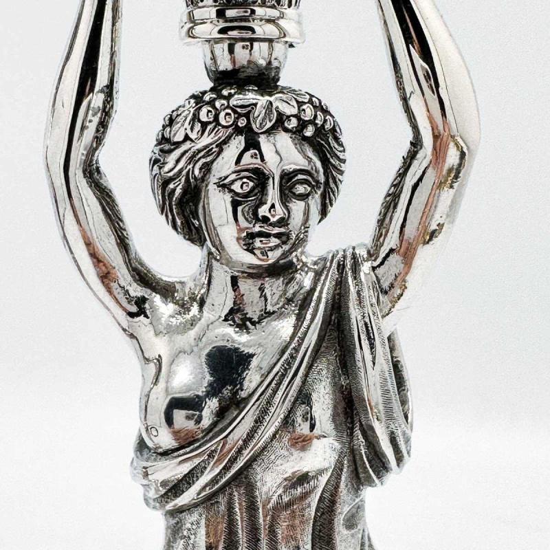 Nuremberg 1780 paire de flambeaux caryatides en argent massif