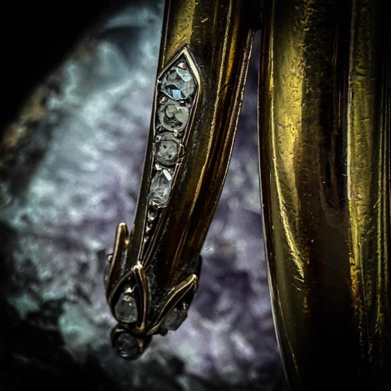 Bracelet jonc « serpent » Belle époque or, diamant, saphirs, émeraudes, fin 19ème