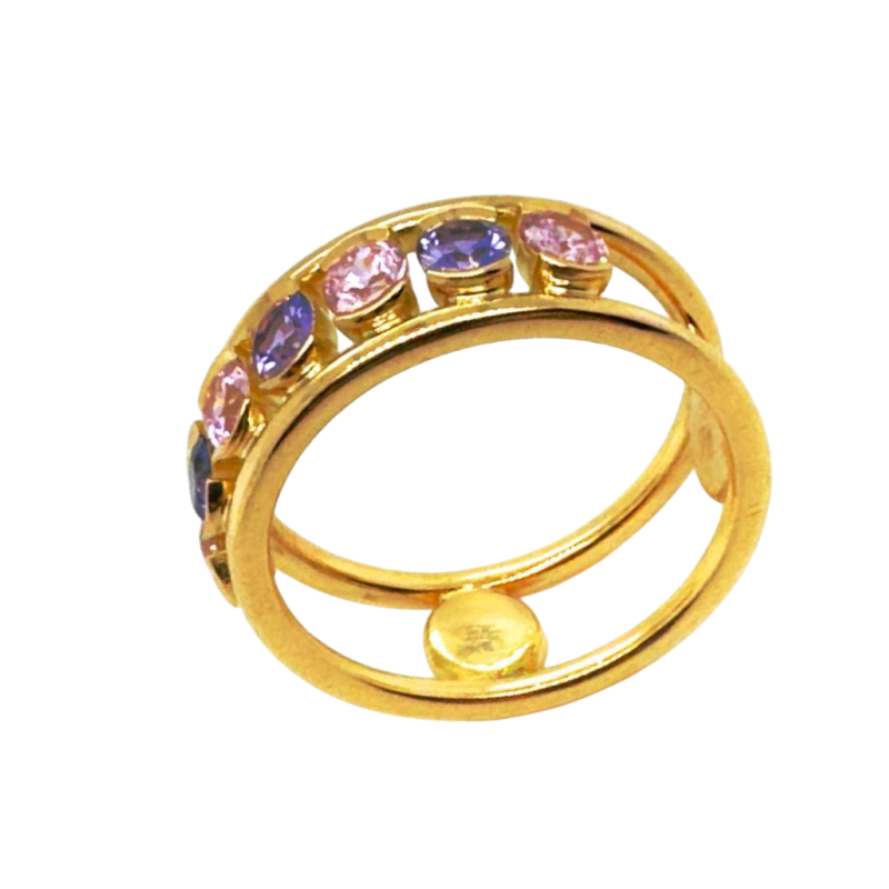 Bague en or jaune 18kt avec 7 pierres précieuses