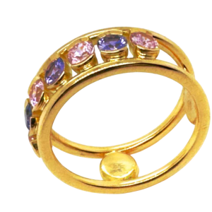 18kt yellow gold ring With 7 precious stones