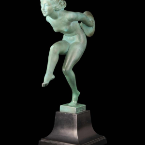 GARCIA pour MAX LE VERRIER "LANCEUSE DE DISQUES" sculpture ART DECO en métal patiné