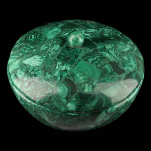 Covered candy box in malachite