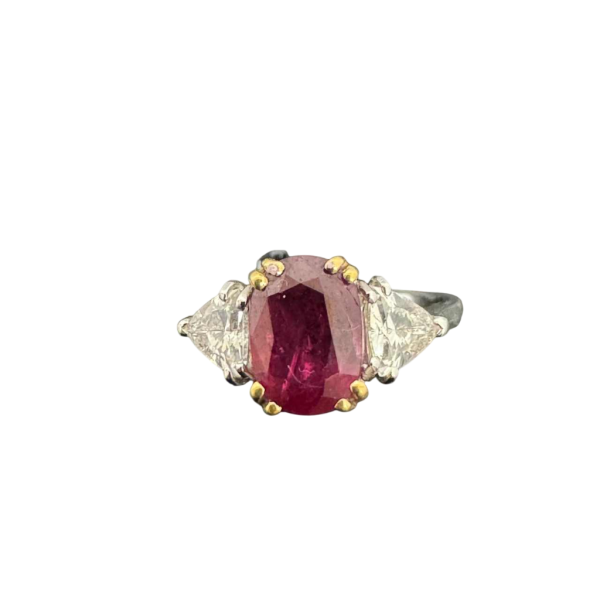 Tweekleurig goud ring (geel en wit) met diamanten en centrale robijn