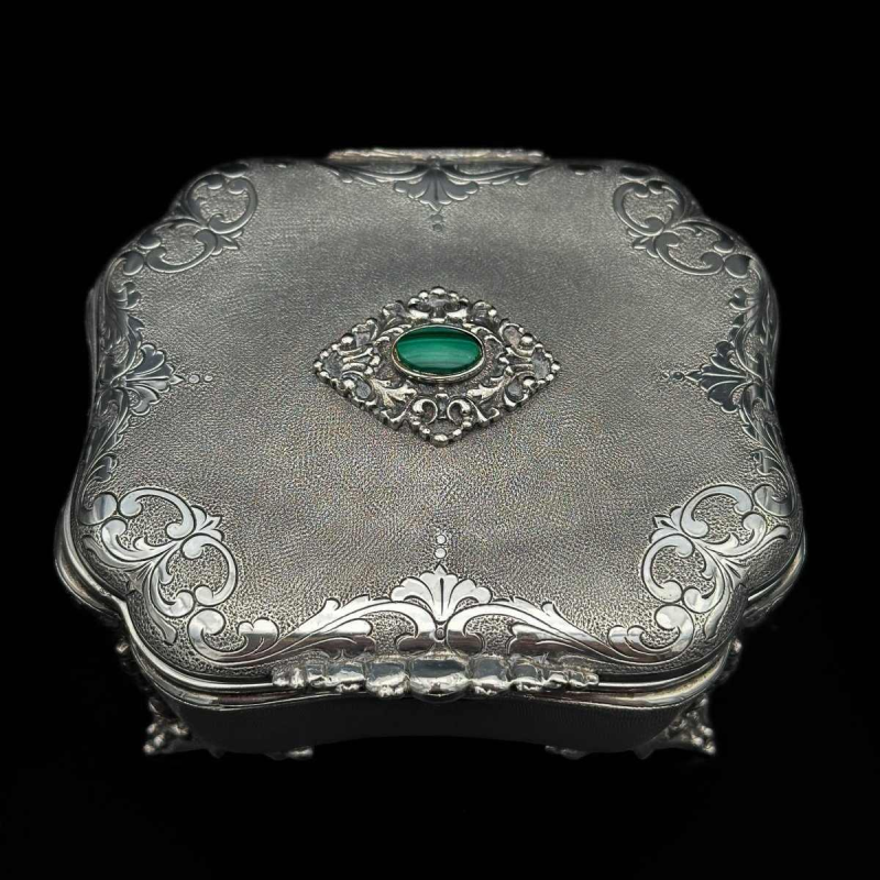 Jewelry box in solid silver 800/1000 Italian work from the 1950s