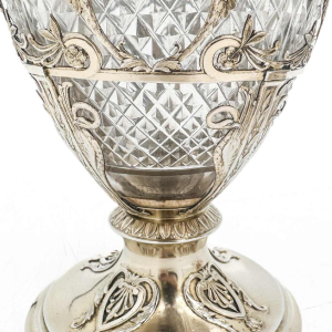Paire De Carafes à Vin En Argent Vermeil Et Cristal Taillé