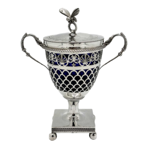 Drageoir époque Empire 1809-1819 Argent Massif (950/1000 )et Cristal Bleu.