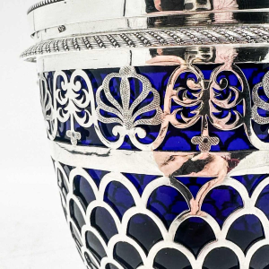 Drageoir époque Empire 1809-1819 Argent Massif (950/1000 )et Cristal Bleu.