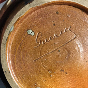 Roger Guérin & François Carion, vase boule Art Déco, grès de Bouffioulx et fer forgé, ca 1925