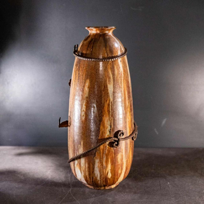 ROGER GUERIN & FRANCOIS CARION, vase obus Art Déco en gre`s sale´ grand feu, monture fer forge´, Bouffioulx ca 1920