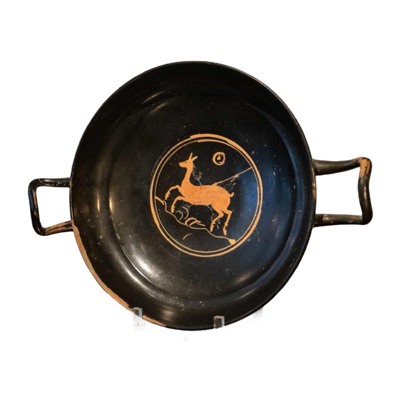 Coupe en céramique noire à décor de cervidé, Grande Grèce Apulie, IVe s av J-C