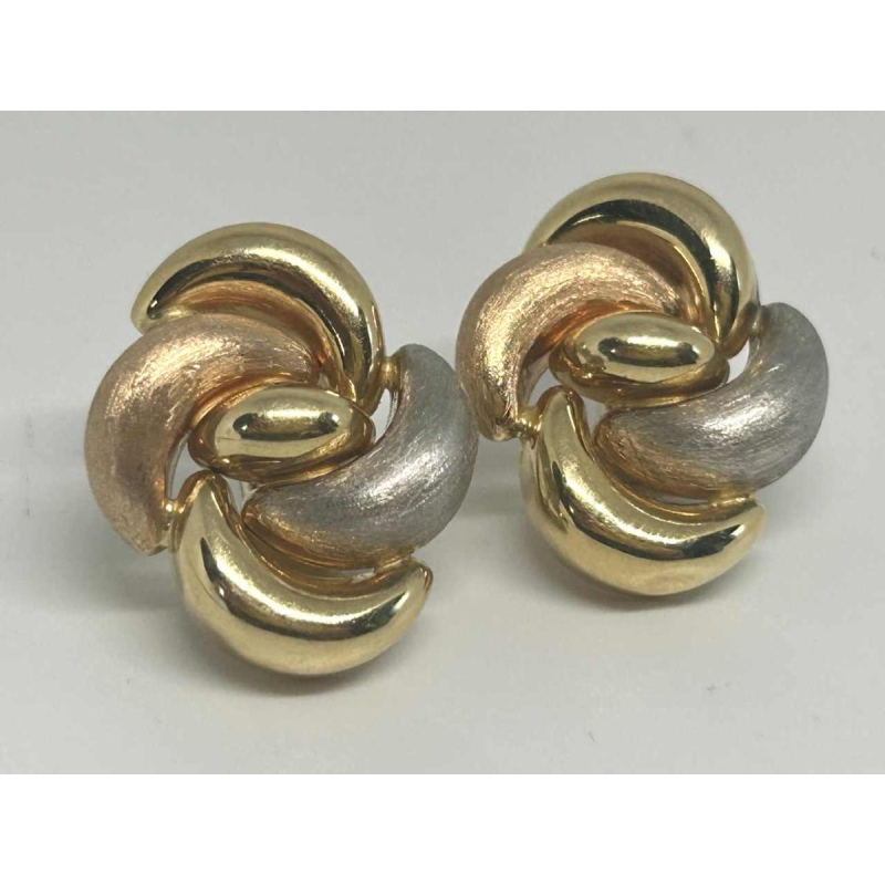 Pair of clip earrings in tricoloured gold