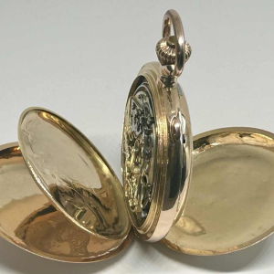 Le Phare, chronographe triple quantième, phase de lune et répétitions en or 18k