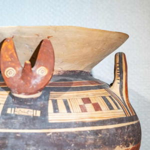 Olla with spherical fox heads, terracotta, Daunia 6th century BC