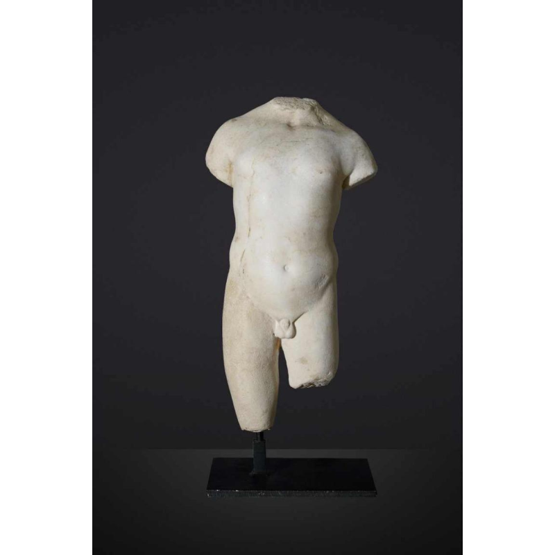 Sculptuur van een marmeren torso die een ephebe voorstelt, Romeinse periode, 1ste tot 2de eeuw n.Chr.