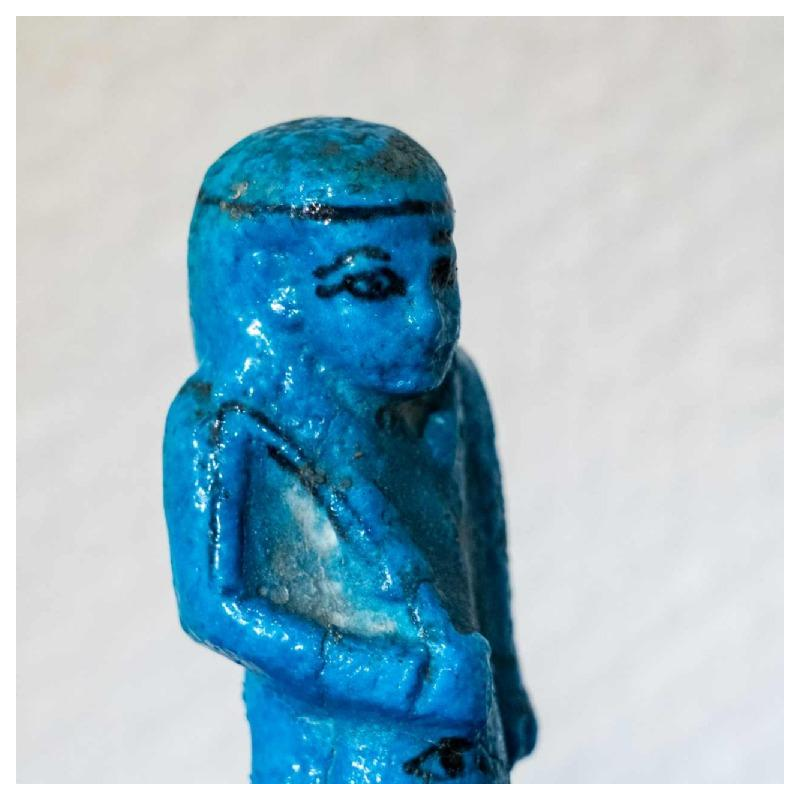Ouchebti foreman in cobalt blue earthenware in the name of Djed-Khonsou-iouf-Ânkh, ca 1080 - 945 BC