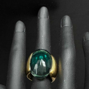 Yellow gold tourmaline ring 18Kt.