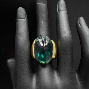 Bague Tourmaline en or jaune 18Kt.