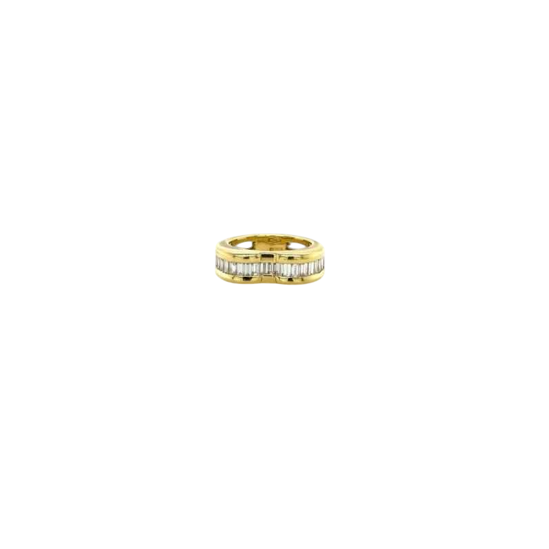 Bague or jaune avec diamants baguette