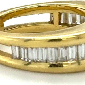 Geelgouden ring met baguette diamanten