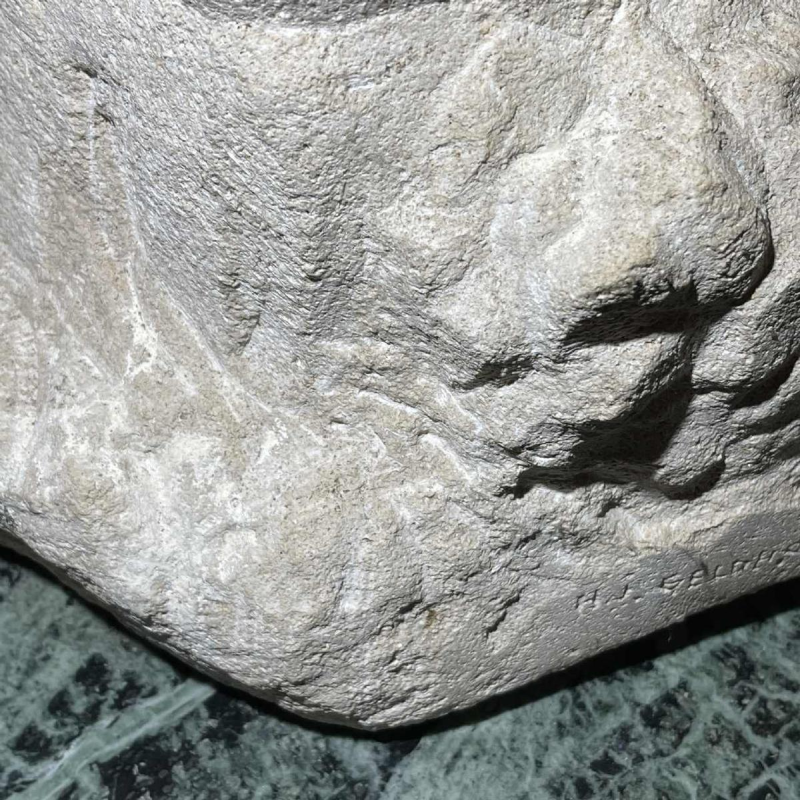 HERBERT GELDHOF "Uilen" dier sculptuur in "direct geslepen" steen, jaren 1960