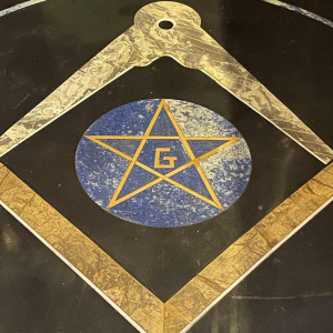 Large table top freemason, lapis-lazuli marble inlay, ca 1960