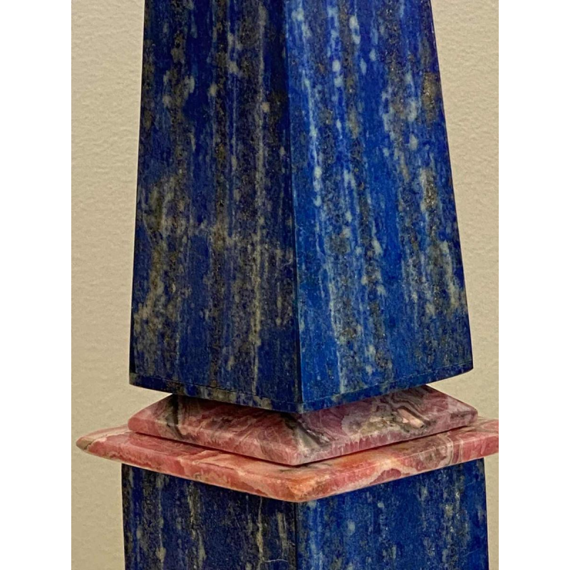 Sculpture Obelisk lapis lazuli & rhodochrosite, ca 1970