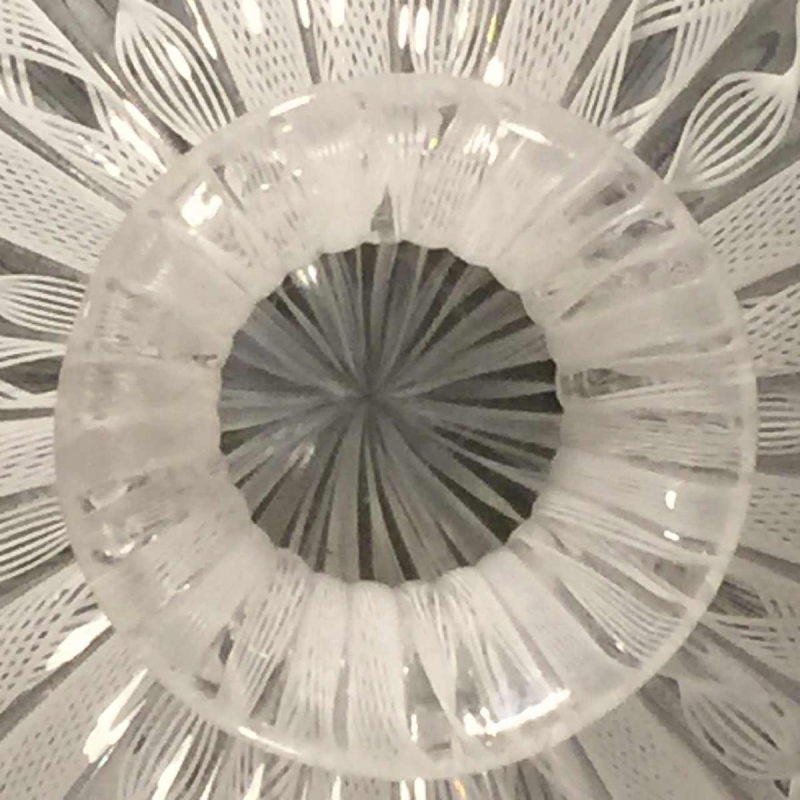 Fulvio Bianconi, Venini Murano, Zanfirico filigree white ball vase, 1950/60