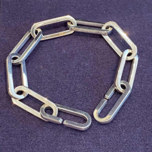 Solid silver bracelet with large links, 21th c