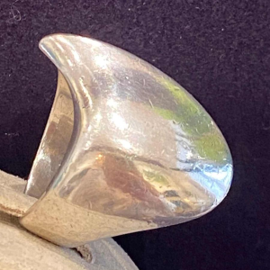 Nanna Ditzel pour Goerg Jensen, bague NÂ°91 en argent massif, Danemark ca 1960