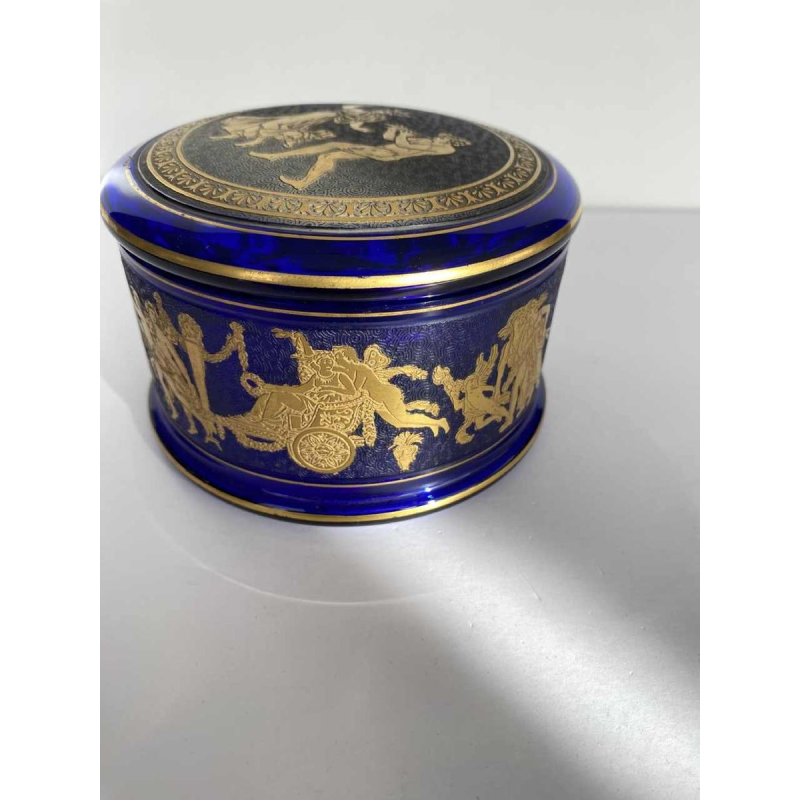Léon Ledru - Val Saint Lambert 'Danse de Flore' candy box, acid-etched cobalt blue crystal enhanced with gold, 1923 / 1925