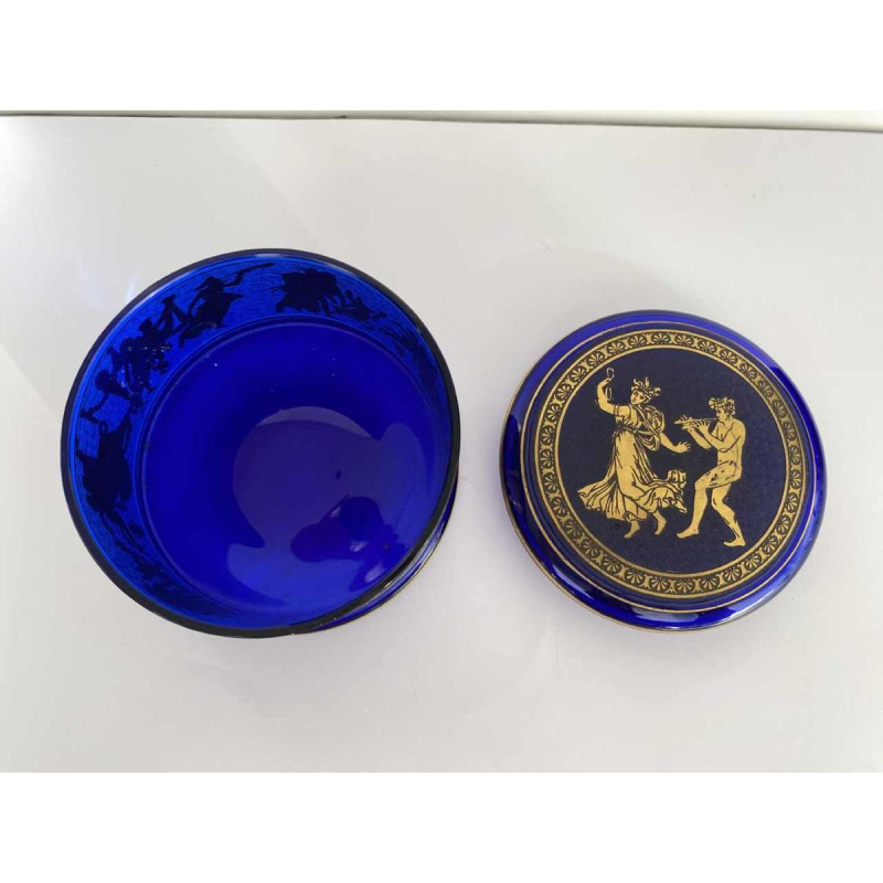 Léon Ledru - Val Saint Lambert 'Danse de Flore' candy box, acid-etched cobalt blue crystal enhanced with gold, 1923 / 1925