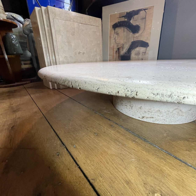 Angelo Mangiarotti for Up&Up, round travertine coffee table, central cylindrical base, 1970s