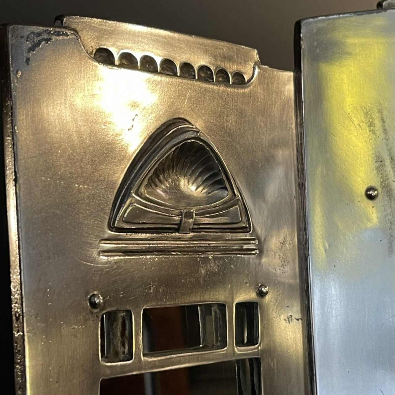 Peter Berhens (attribué), miroir triptyque Art Nouveau en métal argenté, ca 1910